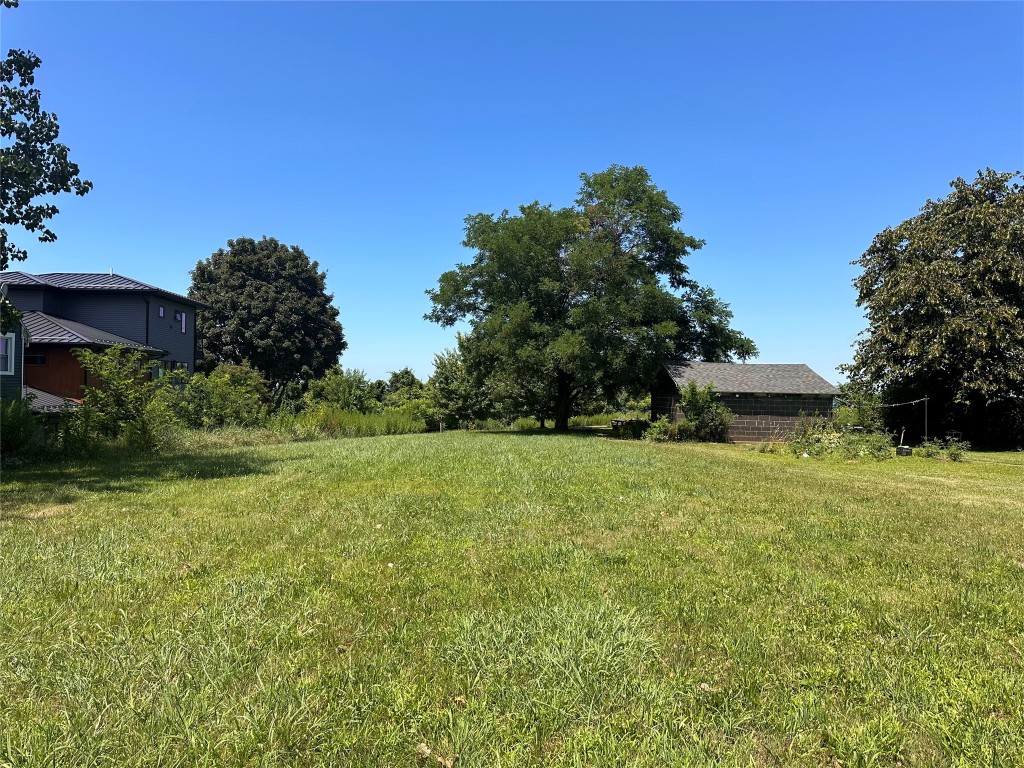 824 & 828 W 2nd Street, Erie, Pennsylvania image 3