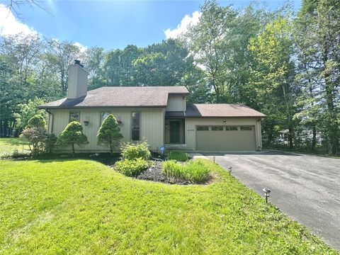 Homes For Sale - 12150 Lay Road<br/> Erie County, Edinboro, PA 16412
