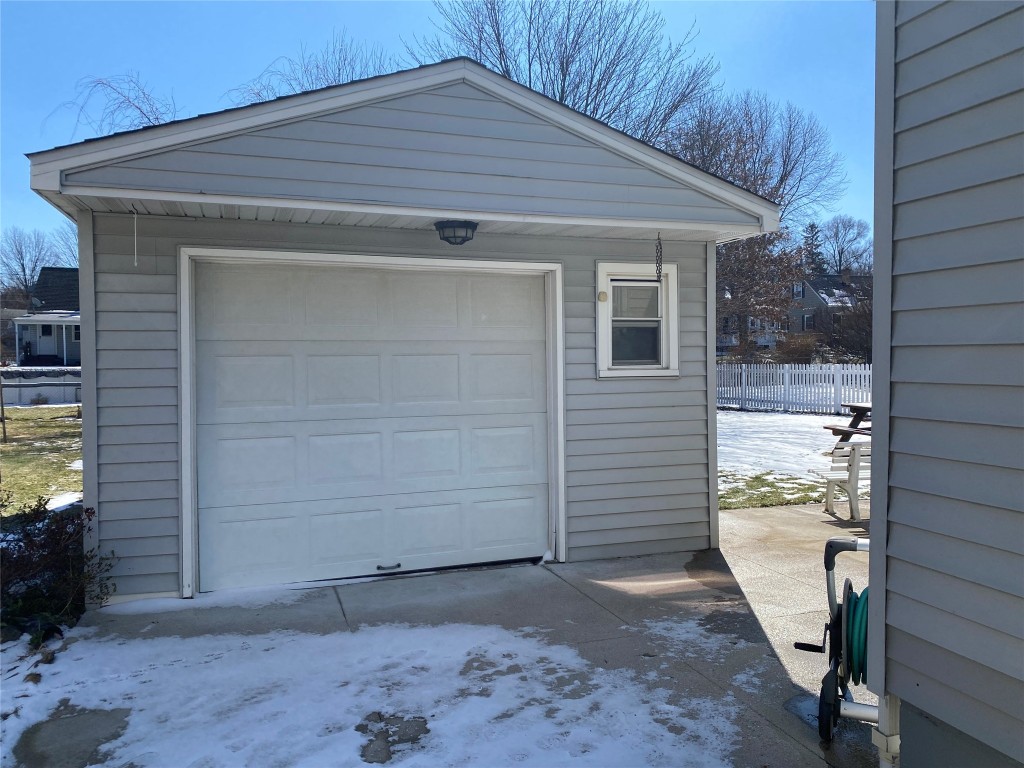 1139 W 40th Street, Erie, Pennsylvania image 25