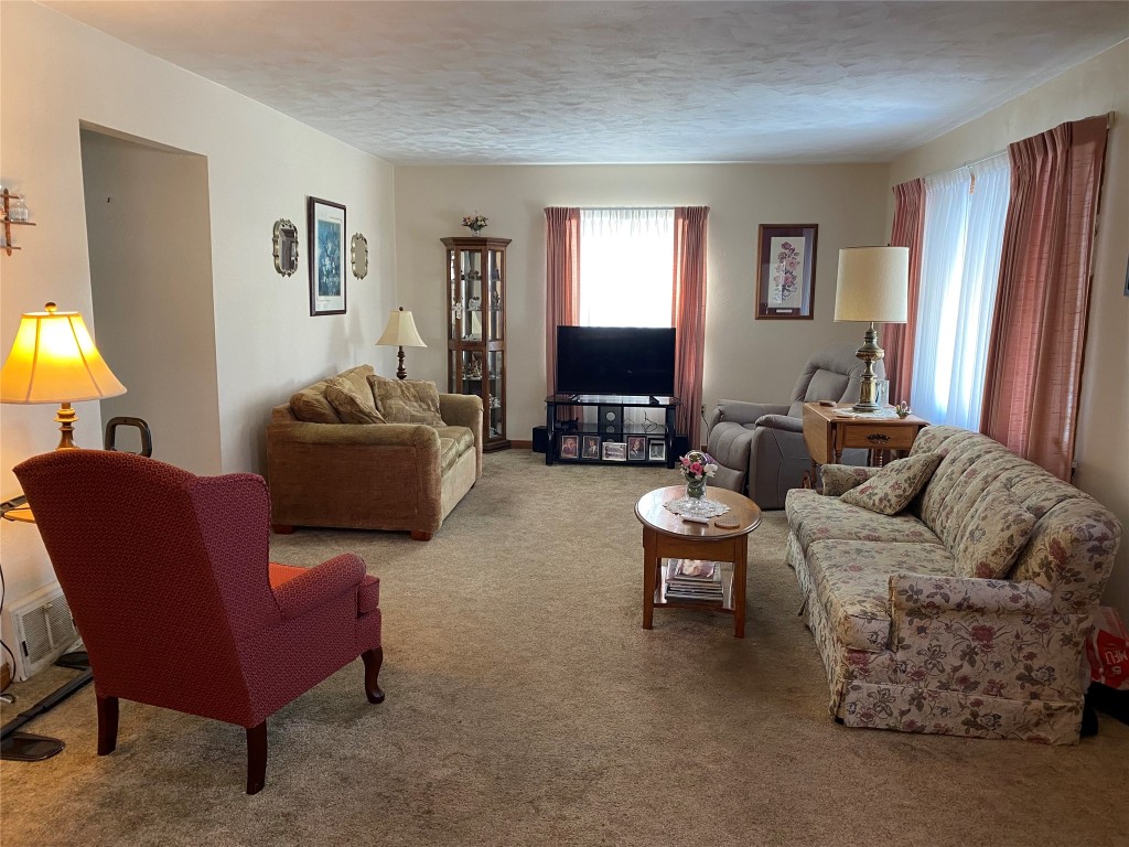 1139 W 40th Street, Erie, Pennsylvania image 5