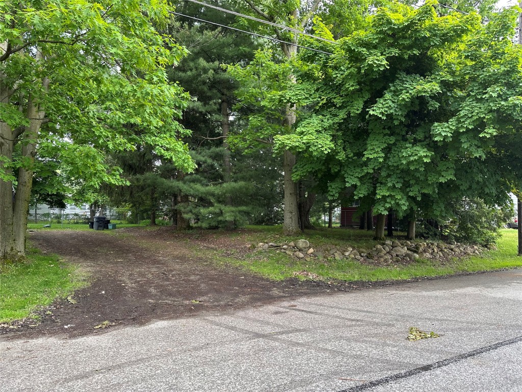 2741 E 29th Street, Erie, Pennsylvania image 3
