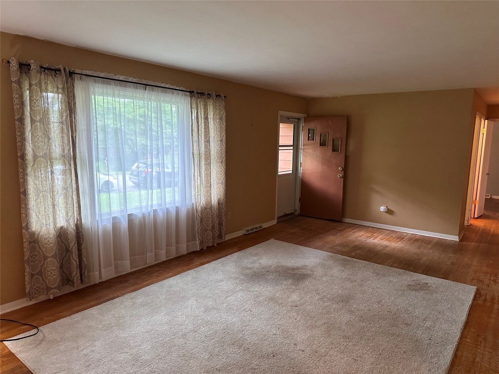 2741 E 29th Street, Erie, Pennsylvania image 6