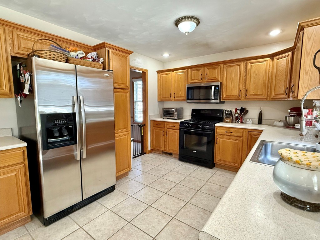 5125 Coventry Drive, Erie, Pennsylvania image 17