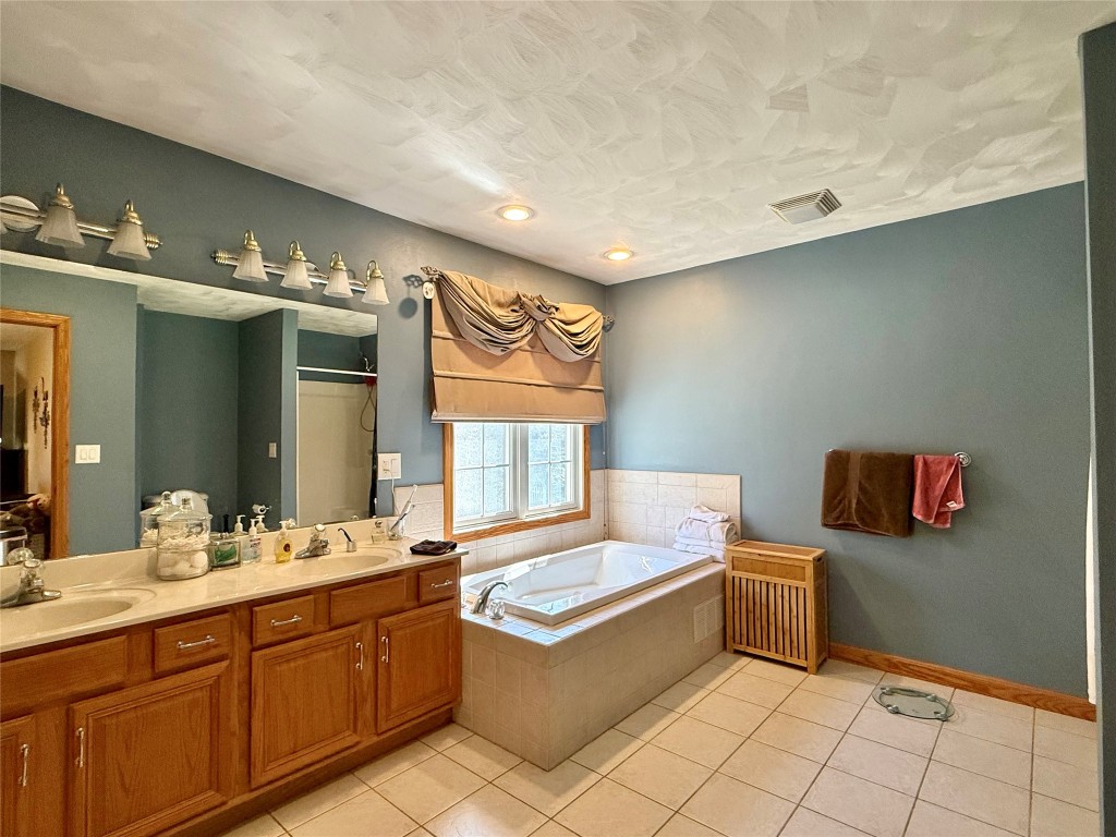 5125 Coventry Drive, Erie, Pennsylvania image 22