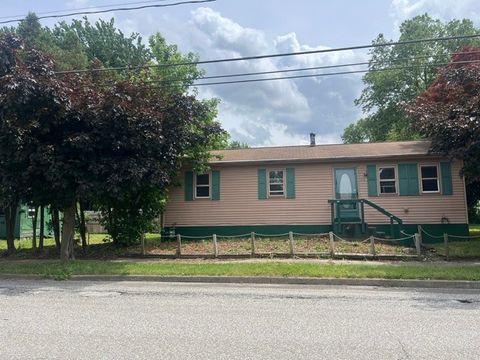 Homes For Sale - 1927 W 21st Street<br/> Erie County, Erie, PA 16502