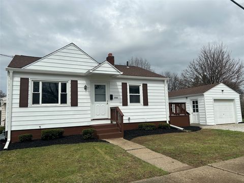 Homes For Sale - 1060 W 40th Street<br/> Erie, PA 16509