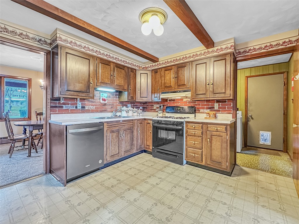 12191 Skyview Drive, Edinboro, Pennsylvania image 9
