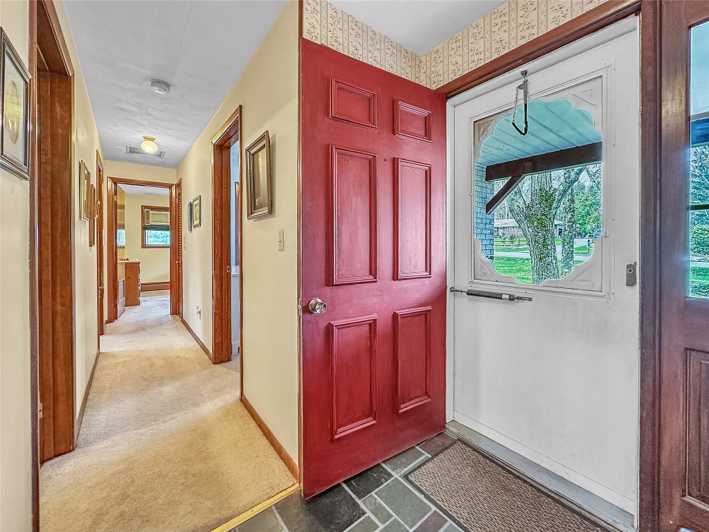 12191 Skyview Drive, Edinboro, Pennsylvania image 3