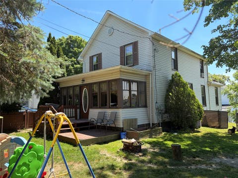 Homes For Sale - 722 Washington Street<br/> Meadville, PA 16335