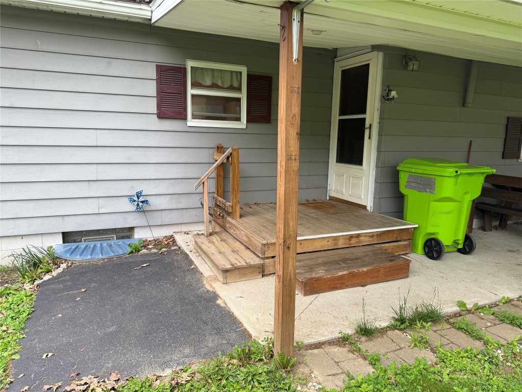 210 George Street, North East, Pennsylvania image 3