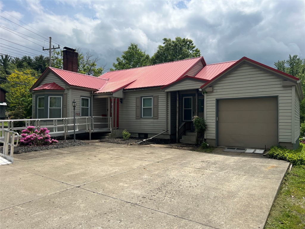 762 Pine Street, Meadville, Pennsylvania image 3