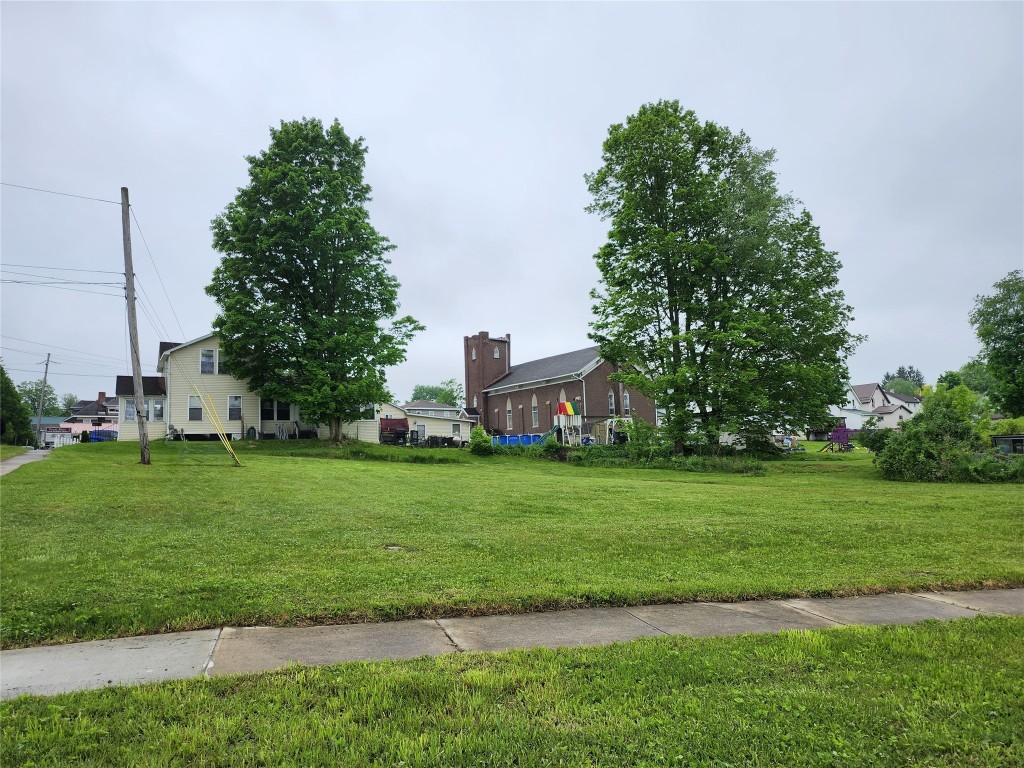 92 S Main Street, Union City, Pennsylvania image 2