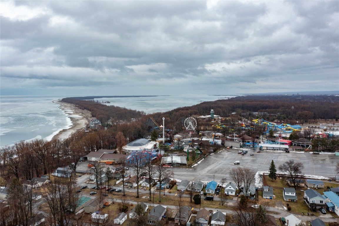 3300 Baer Beach Unit A-7 Road, Erie, Pennsylvania image 4