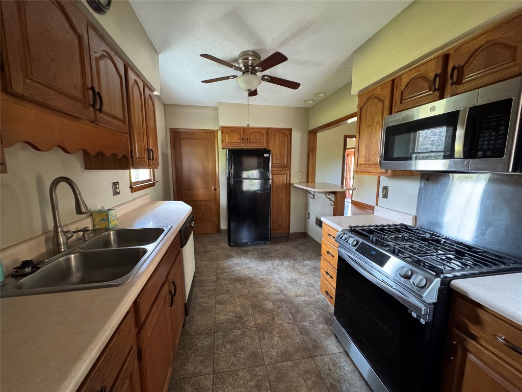2817 Arcadia Avenue, Erie, Pennsylvania image 9