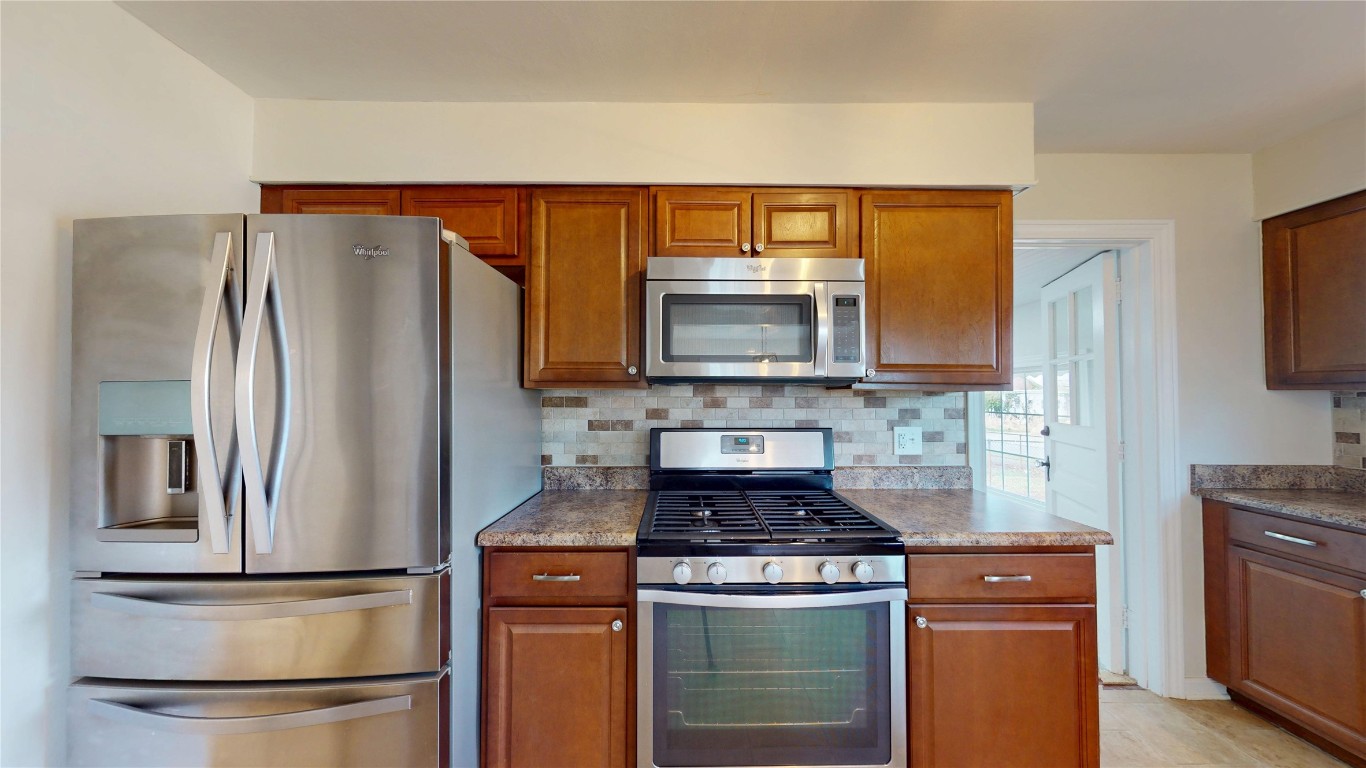 2104 Eastlawn Parkway, Erie, Pennsylvania image 8