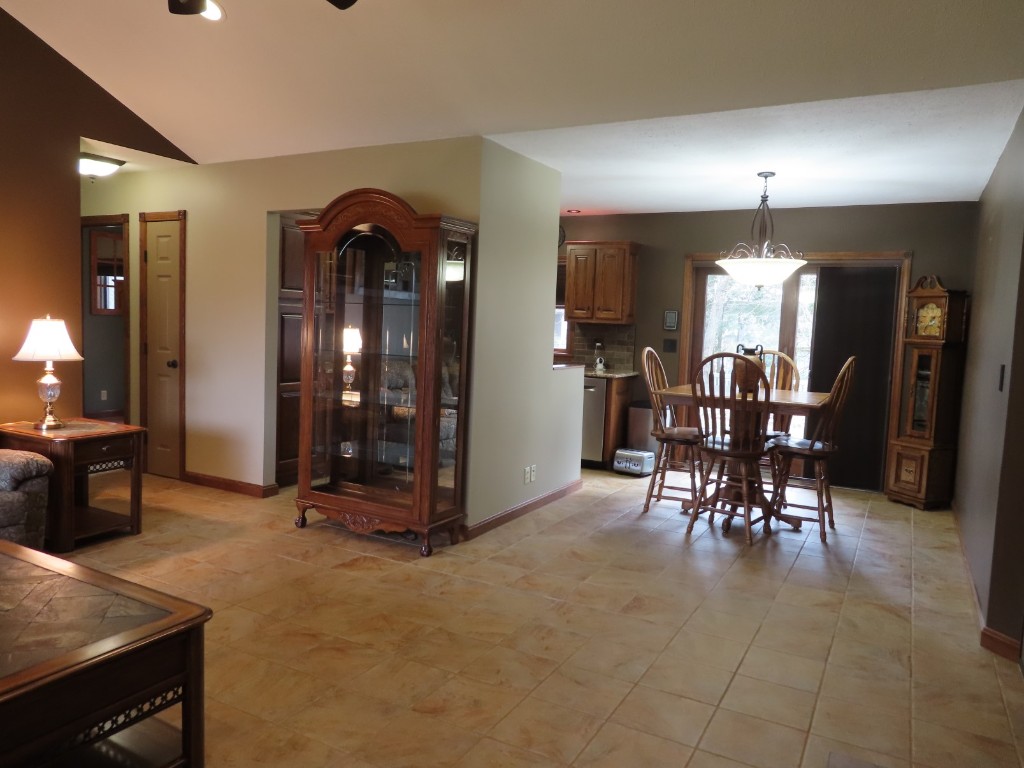 12003 Oakland Beach Road, Conneaut Lake, Pennsylvania image 4