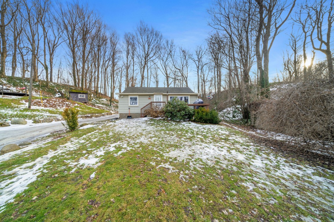 9812 E Lake Road, North East, Pennsylvania image 2