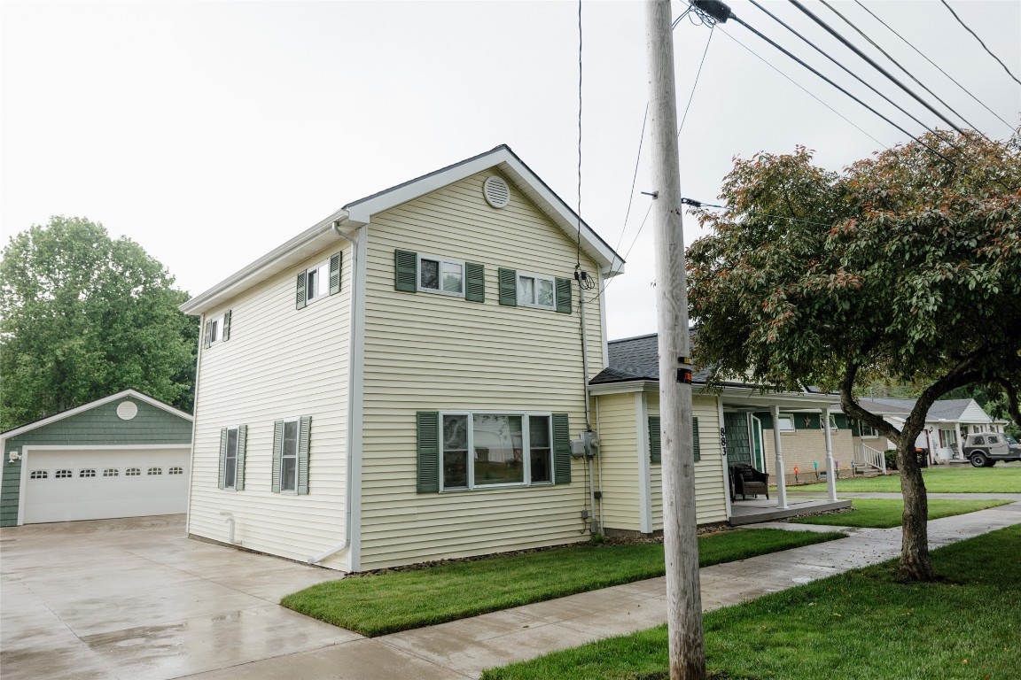 883 E South Street, Corry, Pennsylvania image 1