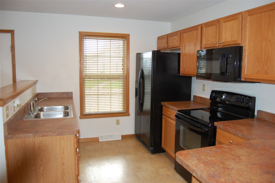 3650 Stough Avenue, Erie, Pennsylvania image 7