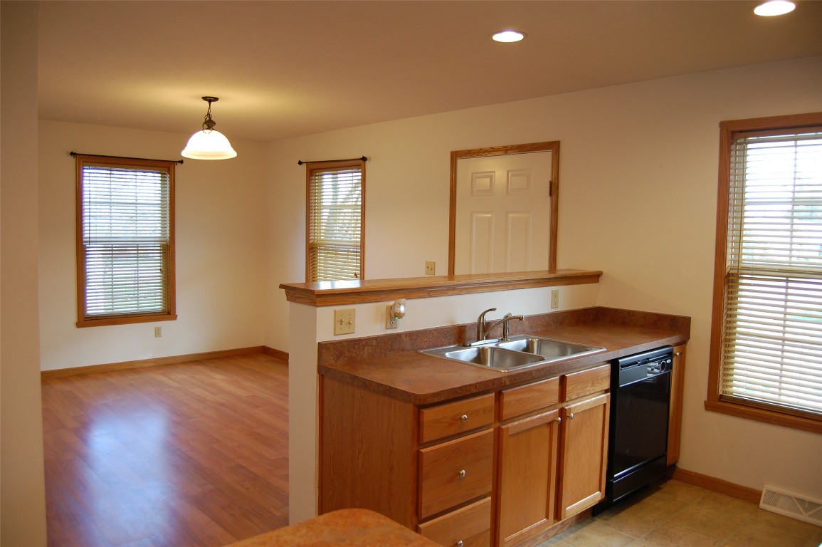 3650 Stough Avenue, Erie, Pennsylvania image 6