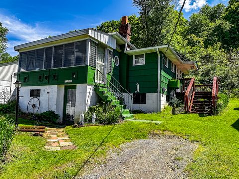 Homes For Sale - 23081 Mallard Lane<br/> Cochranton, PA 16314