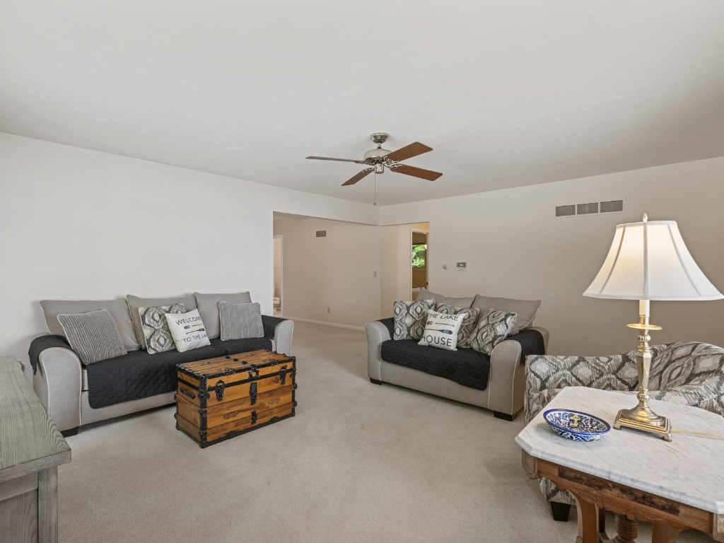 12052 Lake Drive, Conneaut Lake, Pennsylvania image 7