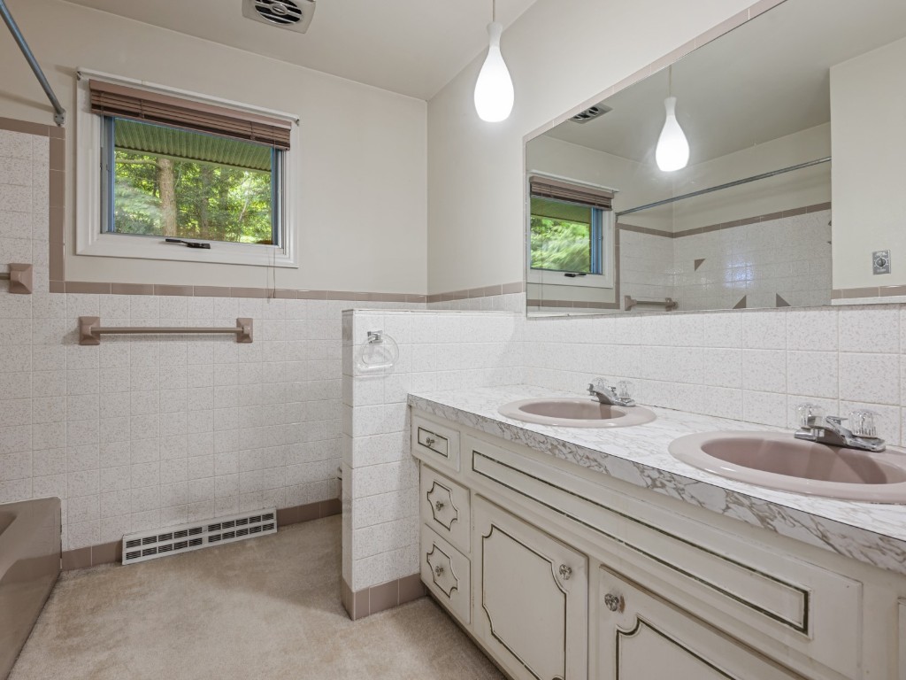 12052 Lake Drive, Conneaut Lake, Pennsylvania image 21
