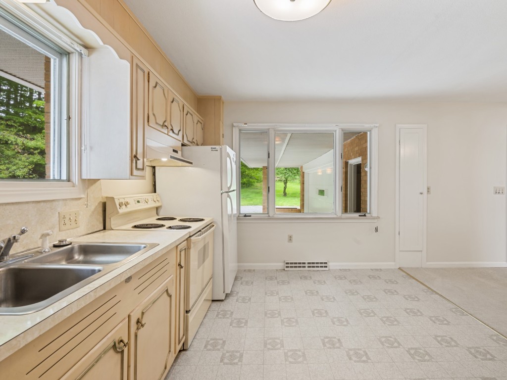 12052 Lake Drive, Conneaut Lake, Pennsylvania image 13