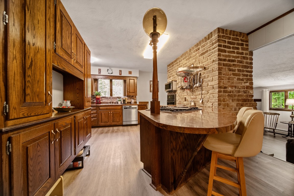 8710 Perry Highway, Erie, Pennsylvania image 11