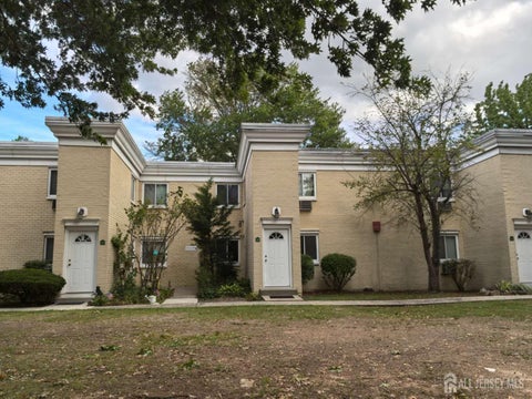 Condo For Sale - 22 Lake Avenue #3A<br/> Middlesex County, East Brunswick, NJ 08816