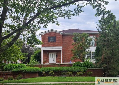 Condo For Sale - 199 Amboy Avenue #D<br/> Metuchen, NJ 08840