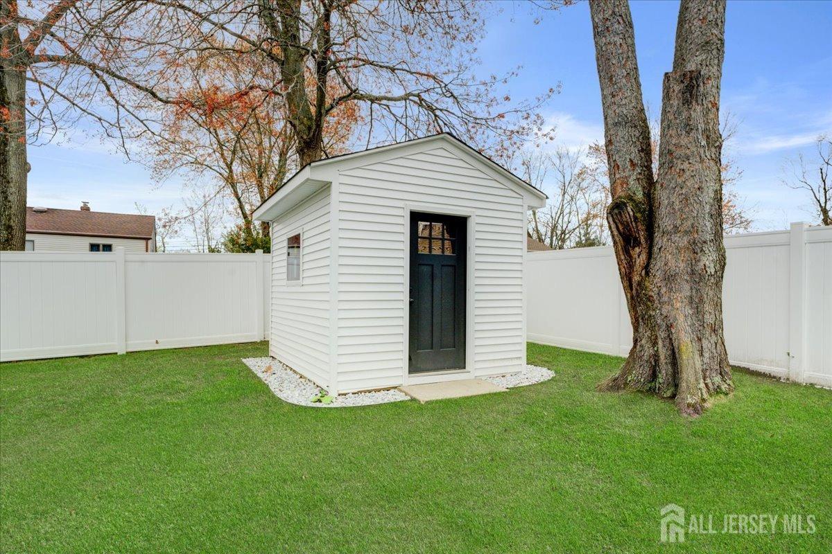 27 Ertle Avenue, Spotswood, New Jersey image 43