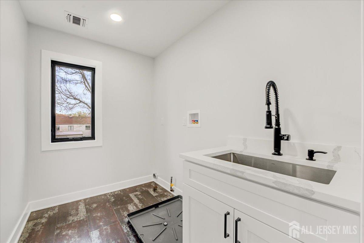 27 Ertle Avenue, Spotswood, New Jersey image 30