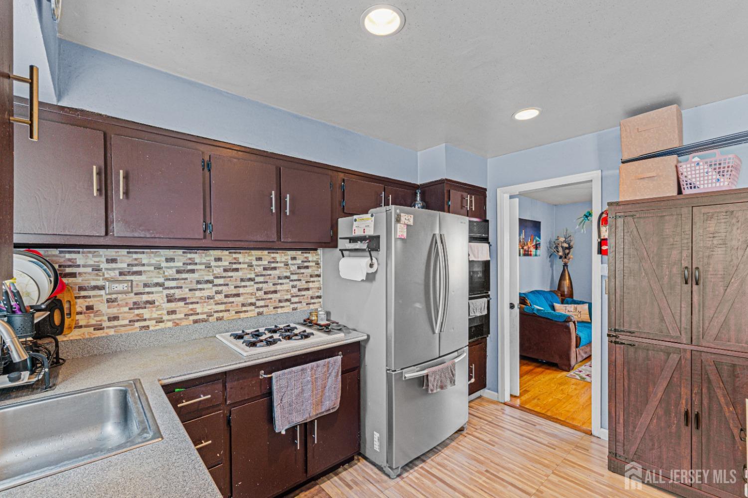 17 Sunnyside Drive, Carteret, New Jersey image 11
