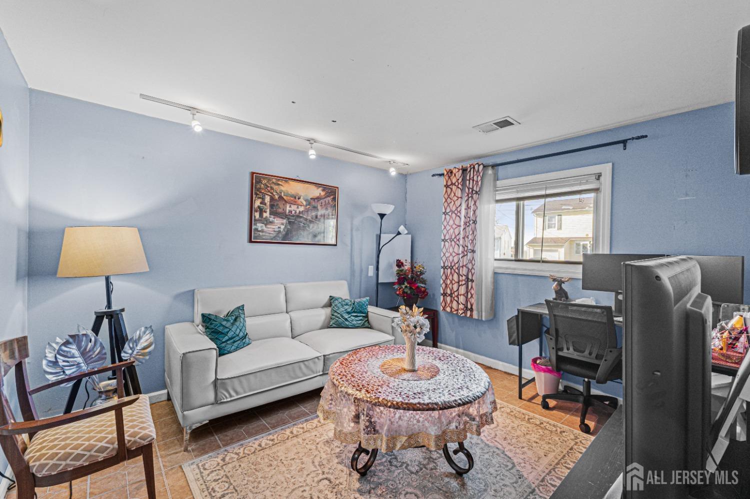 17 Sunnyside Drive, Carteret, New Jersey image 15
