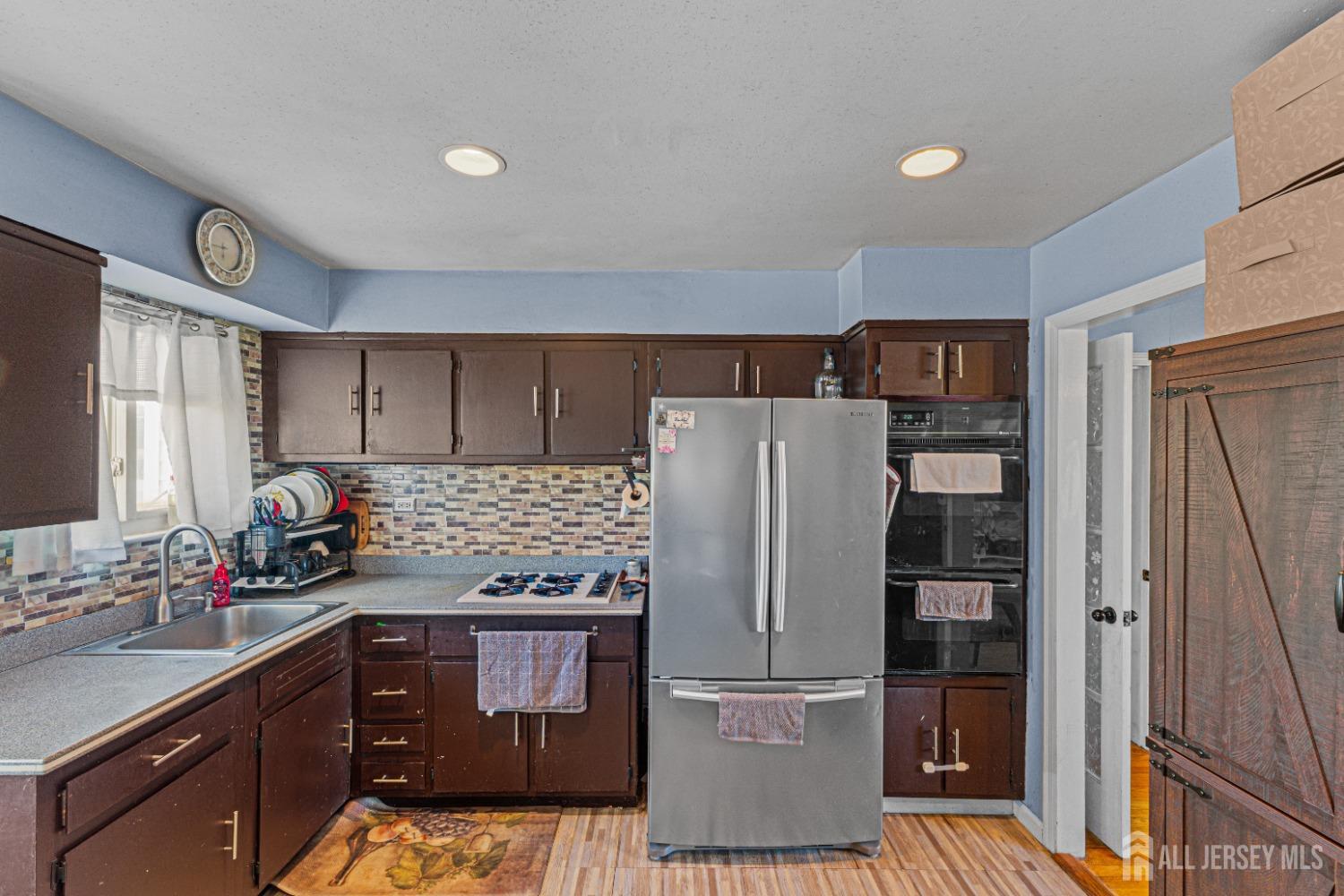 17 Sunnyside Drive, Carteret, New Jersey image 10