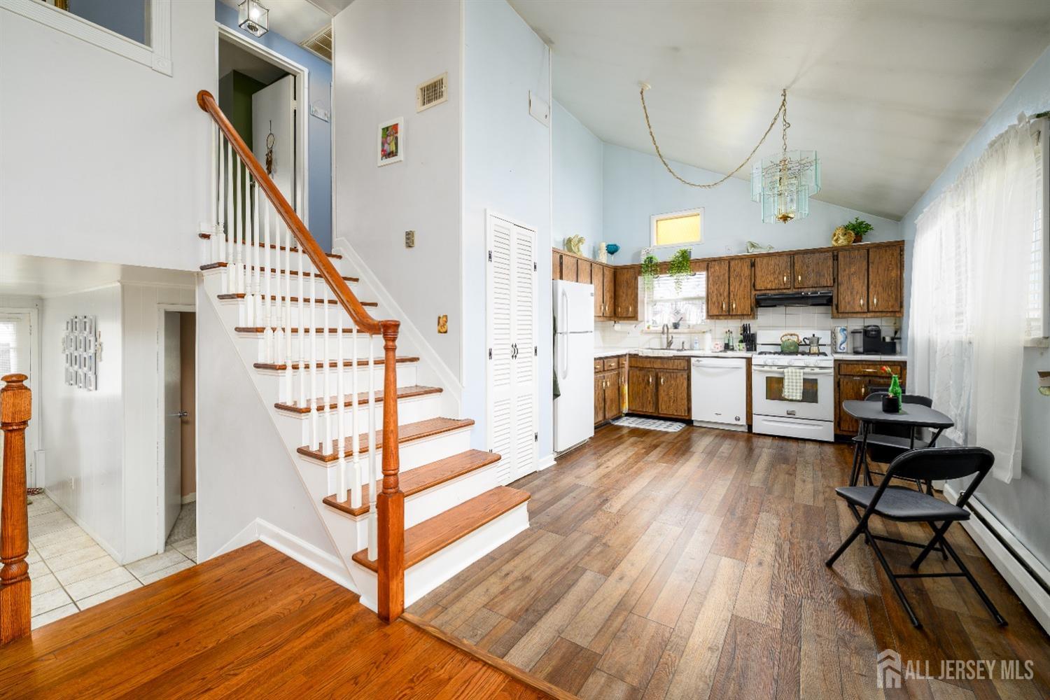 109 Hickory Road, Colonia, New Jersey image 15