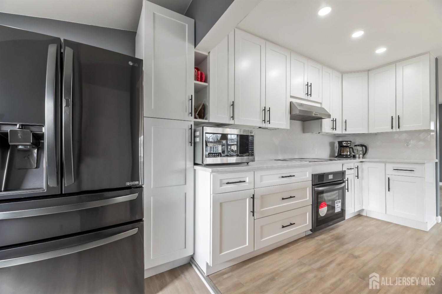 36 Mill Road, Edison, New Jersey image 16