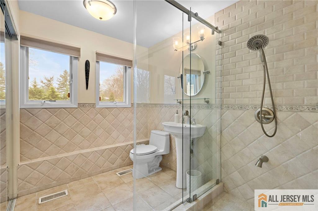 1236 Cozzens Lane, North Brunswick, New Jersey image 19