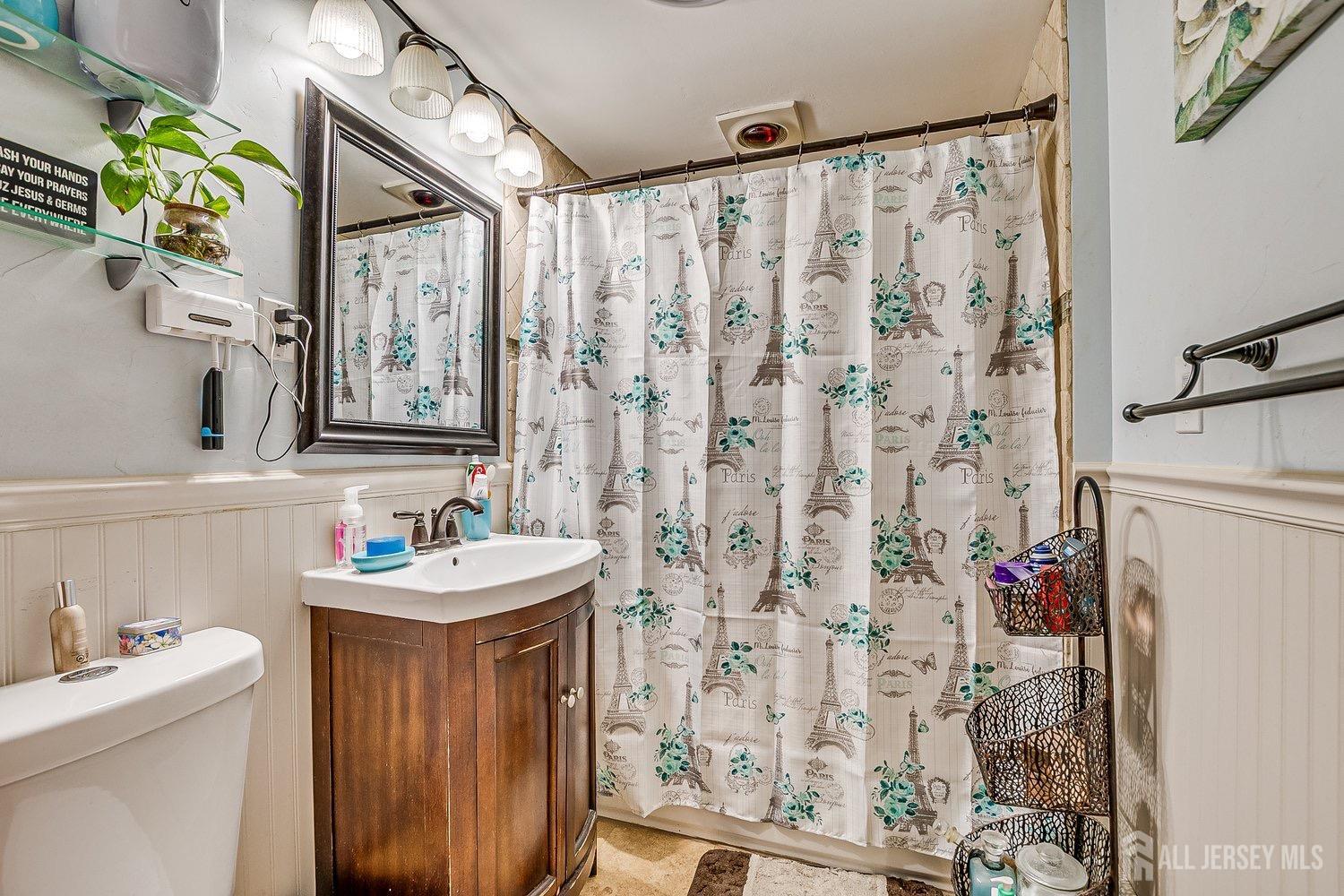 114 Garden Terrace, Edison, New Jersey image 19