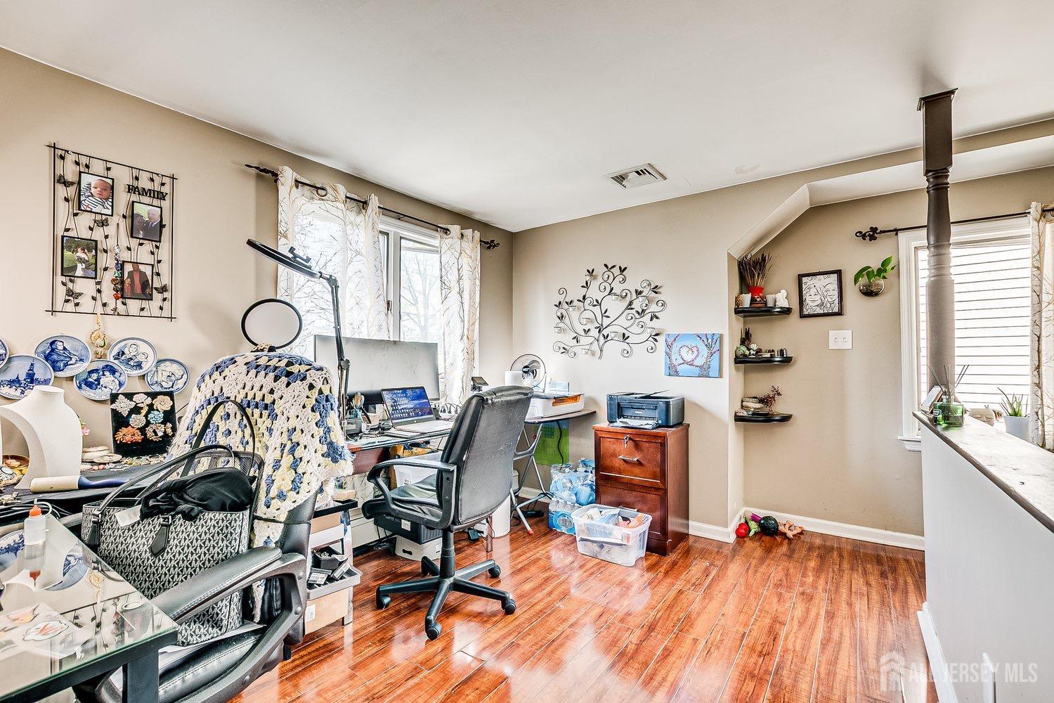 114 Garden Terrace, Edison, New Jersey image 16