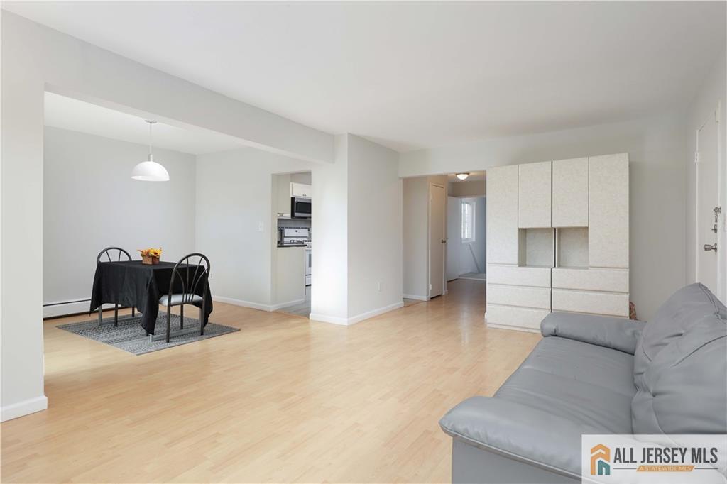 15 Lake Avenue #1B, East Brunswick, New Jersey image 6