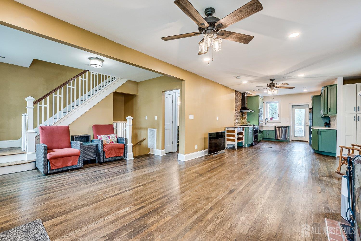 26 Bissett Place, Metuchen, New Jersey image 12