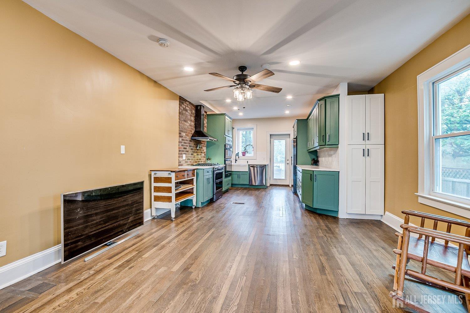26 Bissett Place, Metuchen, New Jersey image 13