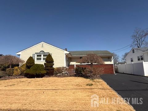 Homes For Sale - 82 Madison Avenue<br/> Old Bridge, NJ 08857