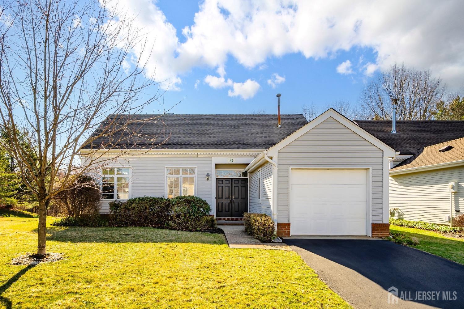 37 Winthrop Road, Monroe Township, New Jersey image 1