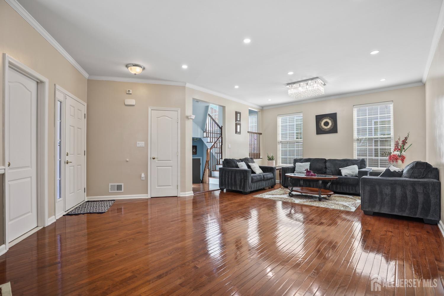 392 Morning Glory Drive, Monroe Township, New Jersey image 9