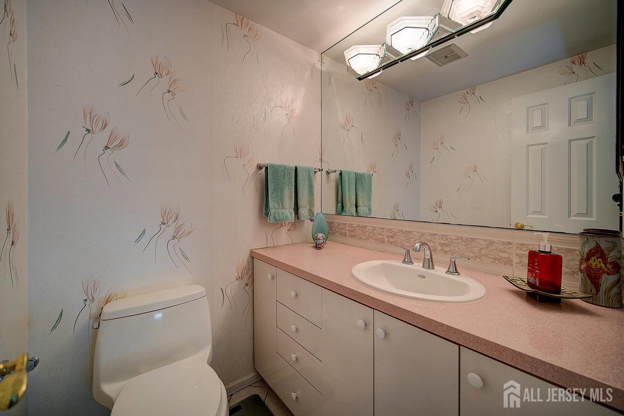 28 Yorktown Road, East Brunswick, New Jersey image 11