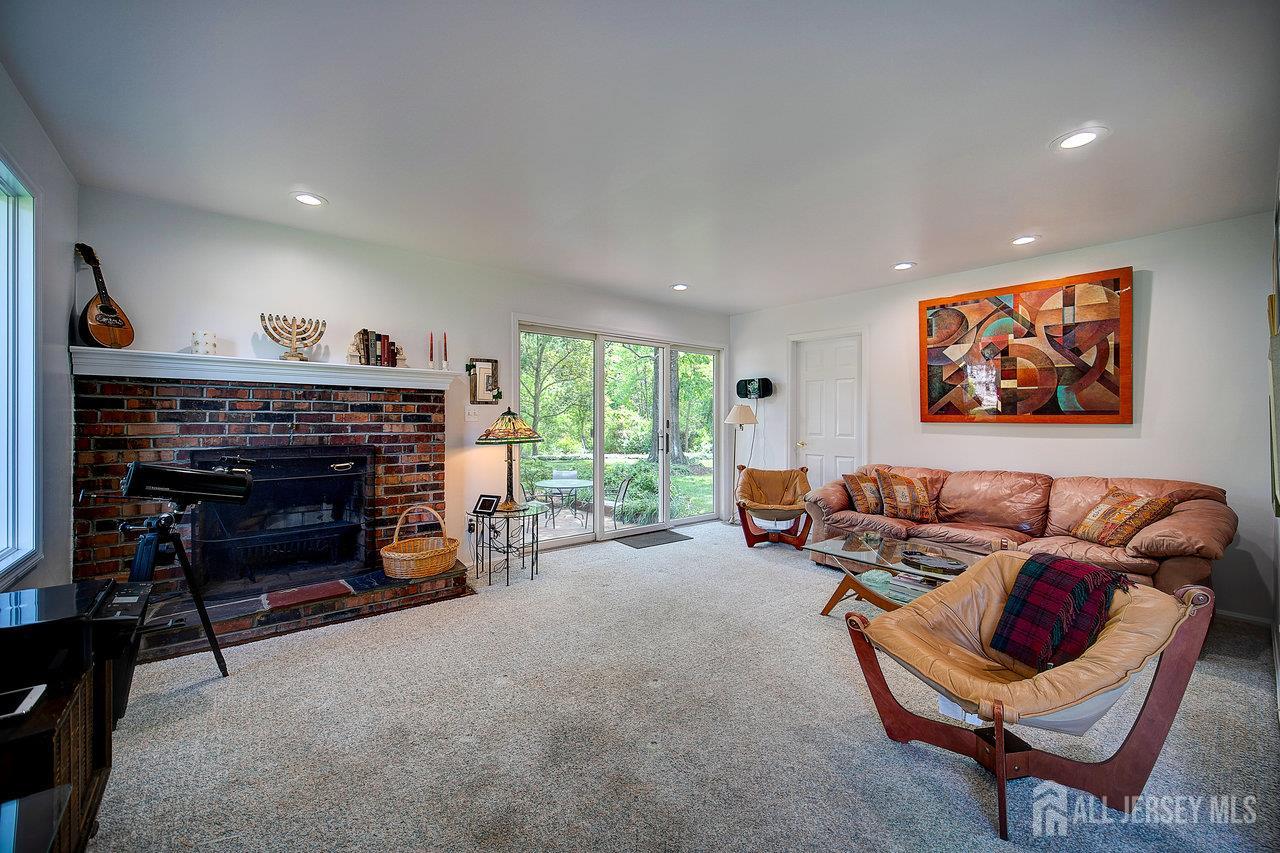 28 Yorktown Road, East Brunswick, New Jersey image 6
