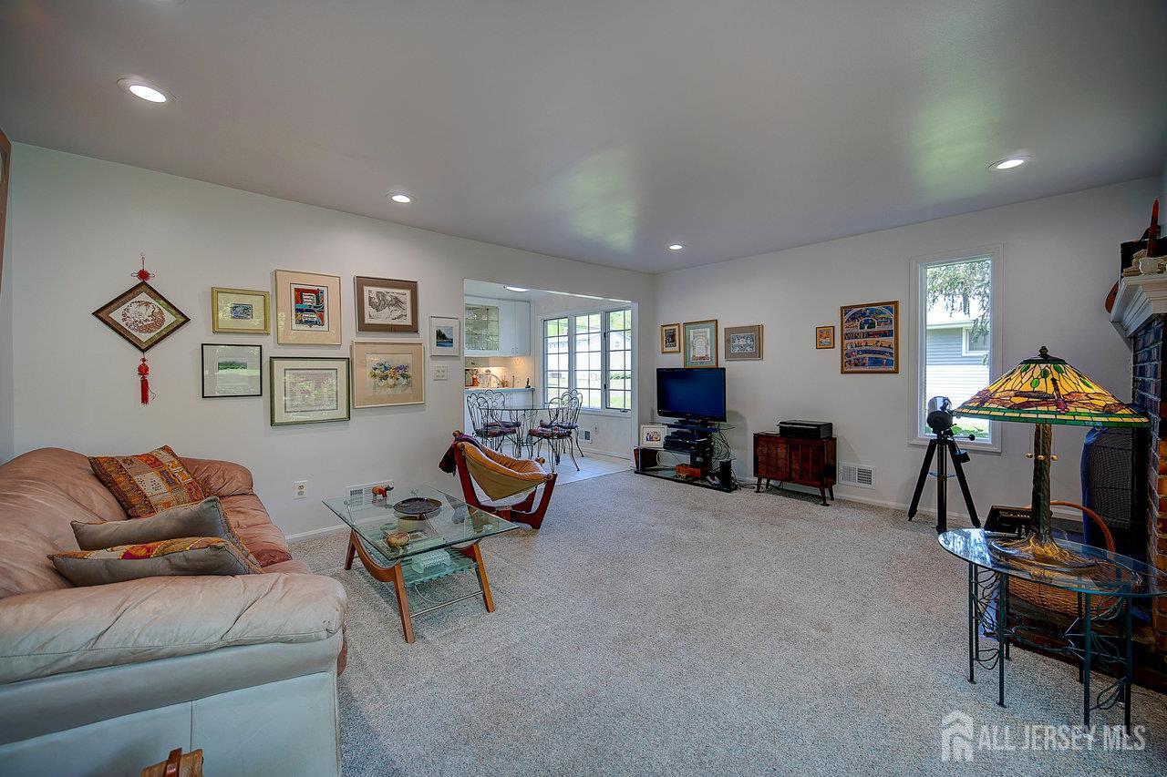 28 Yorktown Road, East Brunswick, New Jersey image 5